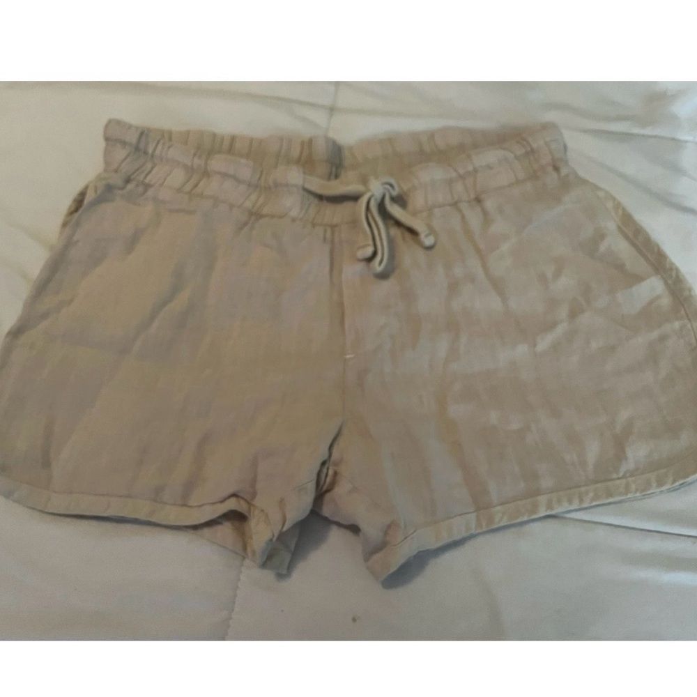 James Perse Women's Tan Shorts Size 2 short shorts
